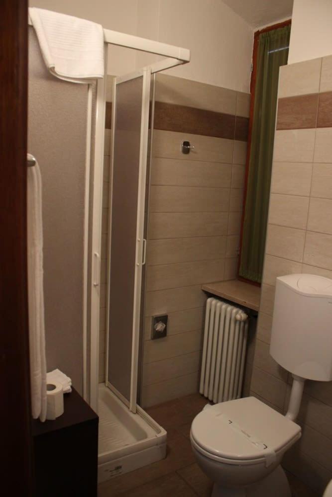 Albergo Ristorante Bismantova Castelnovo ne' Monti Eksteriør billede